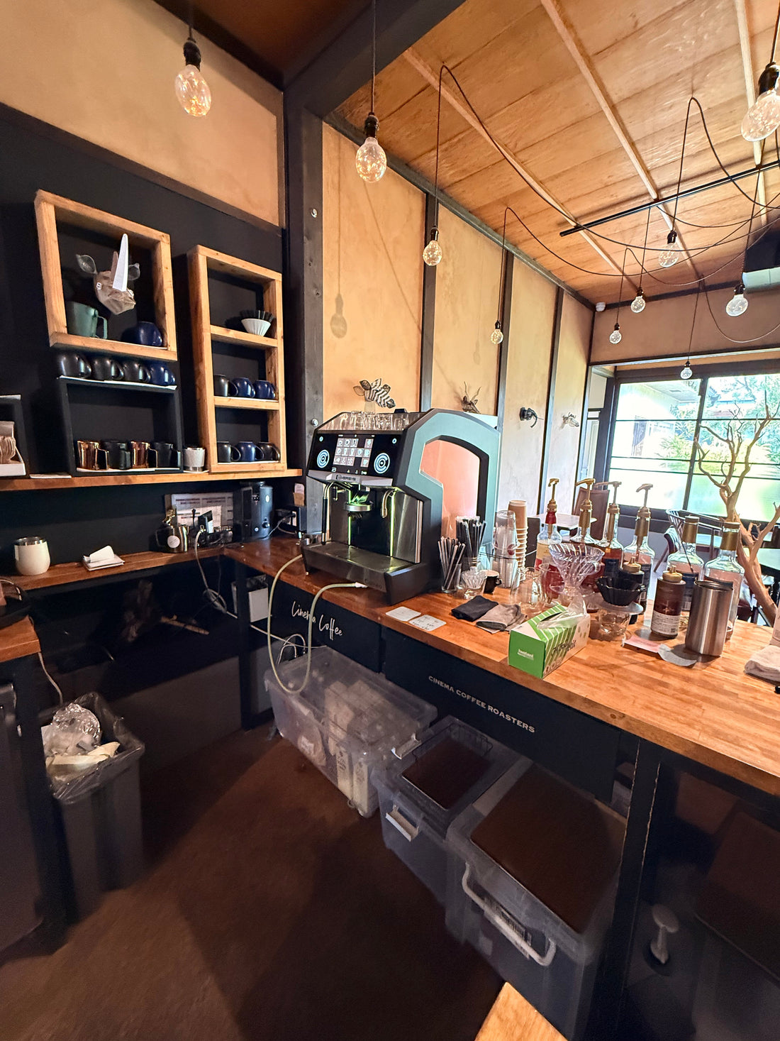 【導入事例】CINEMA COFFEE UMBRELLA様（森慶太氏）に最高峰全自動マシン『エバシス』をご採用いただきました